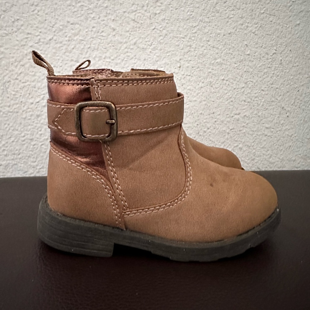 Carter's Girl's Aileen Fashion Boot size 6C